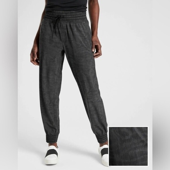 Athleta Black Camden Printer Jogger Pants - Picture 1 of 5